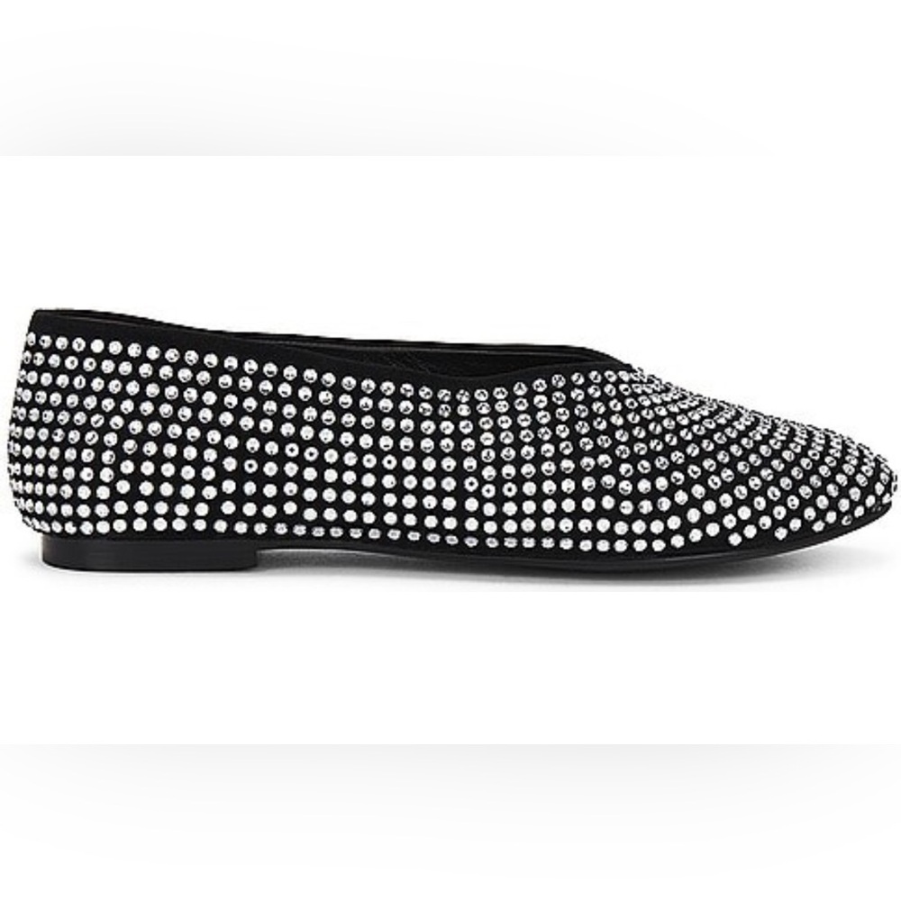 RAYE- Jane Flat in Black